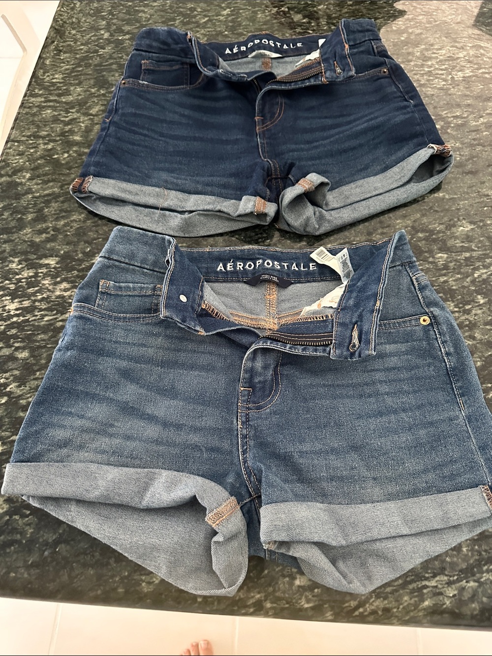 2 pairs of Aeropostale High Rise Curvy Midi Jeans - Medium Blue Denim
